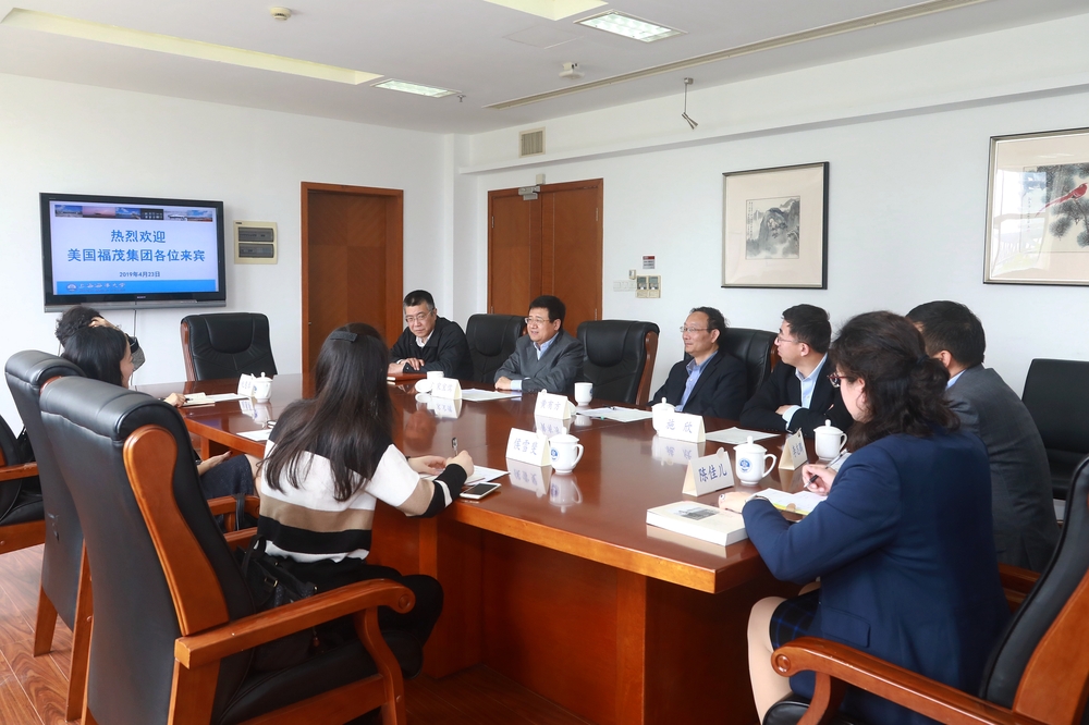 美国福茂集团董事长赵安吉一行访问我校