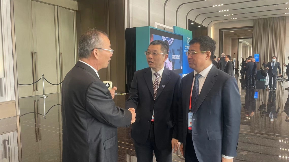 陆靖校长参加2023北外滩国际航运论坛开幕式暨主论坛