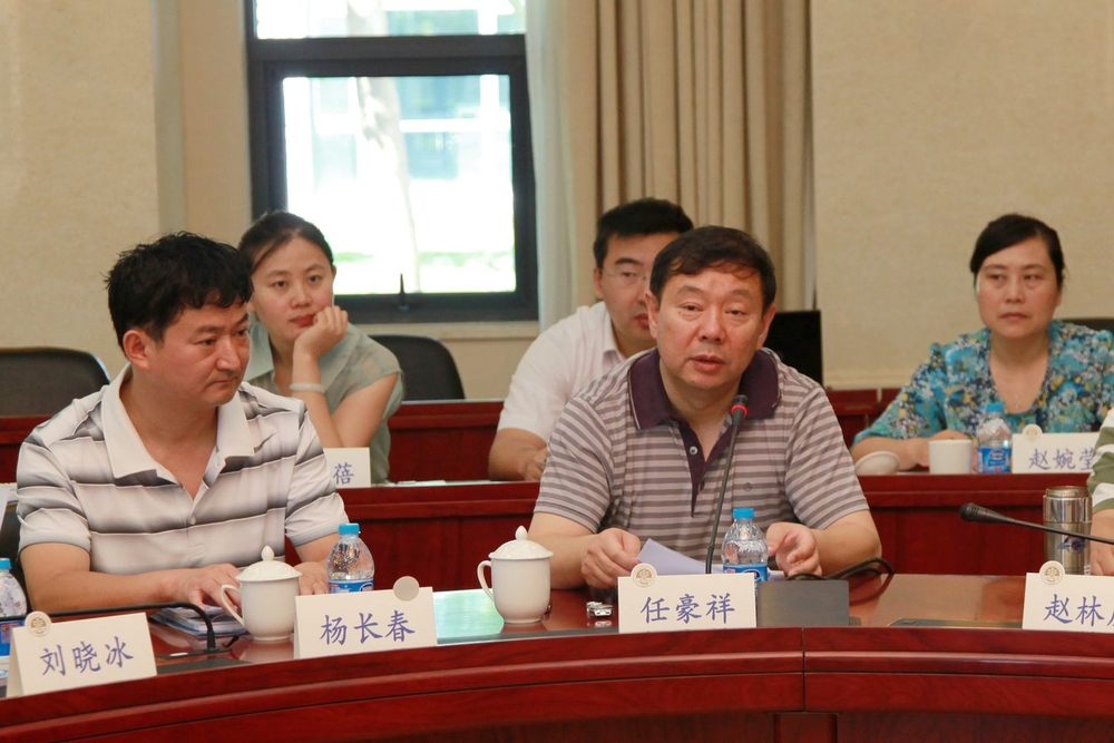 教指委任豪祥秘书长主持会议