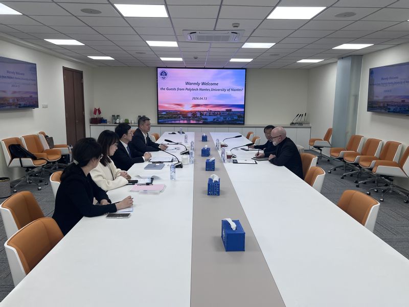 法国南特大学综合理工学院校长一行来校访问