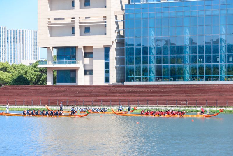 逐浪智慧湖！上海海事大学2026年“裕安杯”水上运动会火热开赛