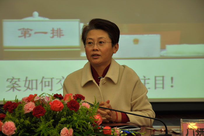 复旦大学肖巍教授来校作报告