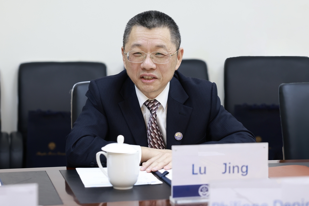 法国南特综合理工学院菲利普·德潘斯校长一行来校访问