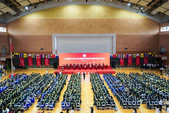 毕业季 上海高校寄语青年学子以实干赴时代之约