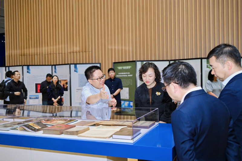 从“没有深水岸线”到“世界第一大港”，这场展览解密上海航运何以崛起