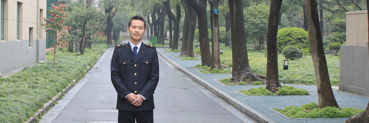 新时代“雷锋”列车上生死急救 海大学子挺身而出——继续教育学院2014级轮机管理专业陈陆原同学列车上救人事迹