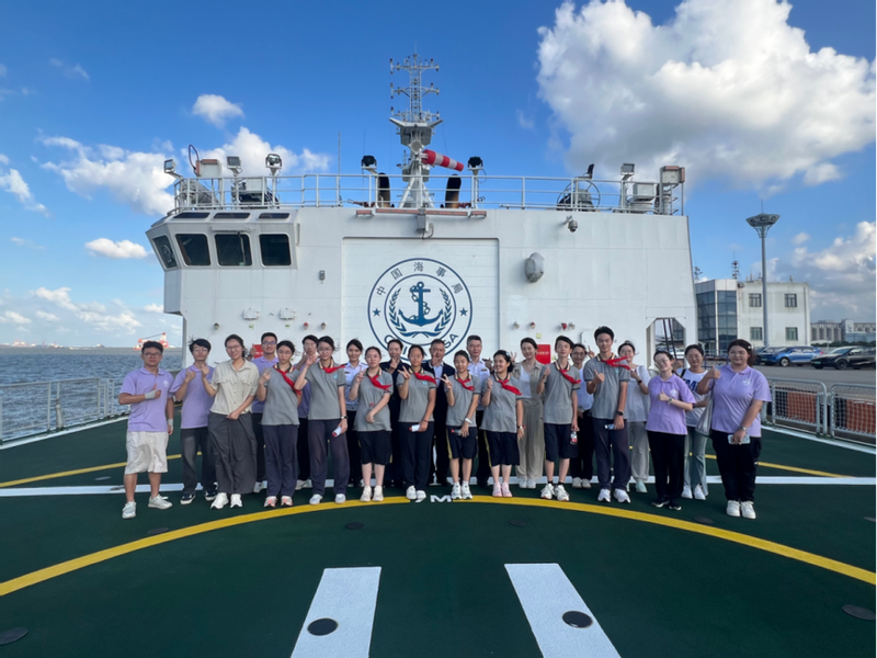 甲板变课堂！“海巡01”轮上，上海海事大学“逐梦深蓝”课堂开讲
