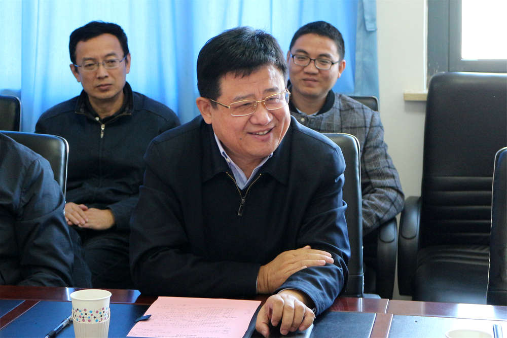 学校举行极地船舶材料研究团队“上海市工人先锋号” 颁奖仪式