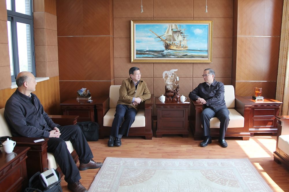 中国航海学会秘书长赵东野一行来我校交流调研