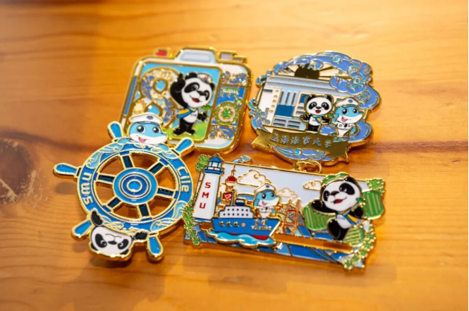 用“海事蓝”为“进博会”增添亮丽色彩——上海海事大学“小叶子”多岗协同护航第八届进博会