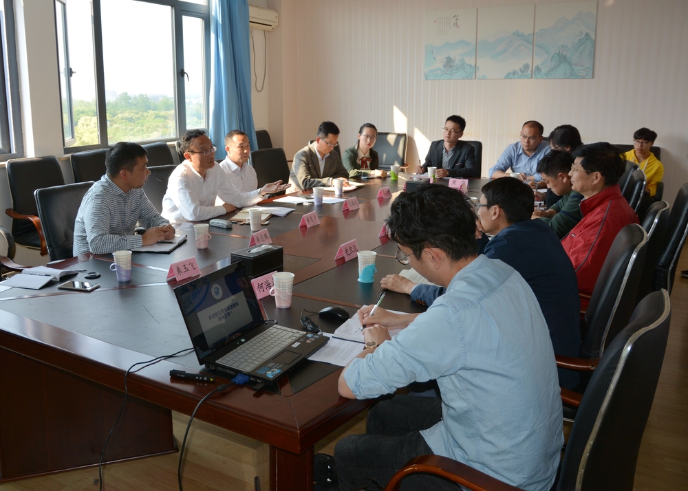 校领导一行到学院调研学生工作