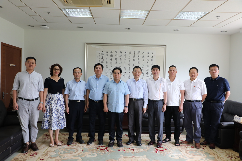 学校与浙江鱼童新材料股份有限公司校企合作中心揭牌