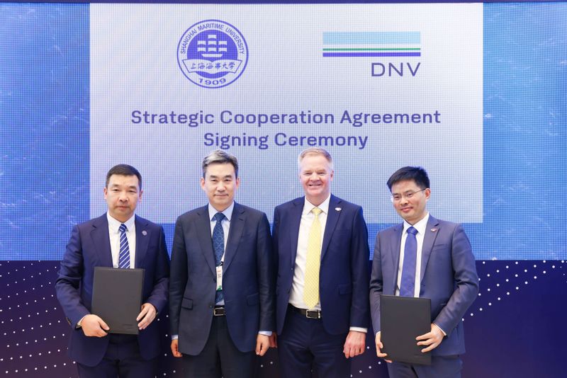 上海海事大学与挪威船级社（中国）有限公司签署战略合作协议