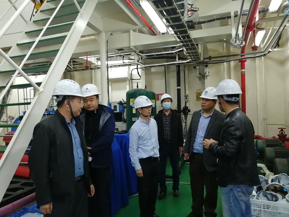 参观特种（液货）船模拟教学平台