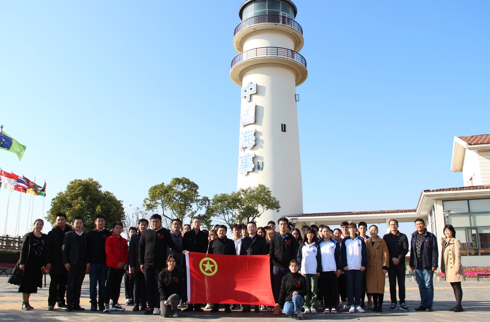 共青团上海市委书记王宇一行来上海海事大学调研指导工作