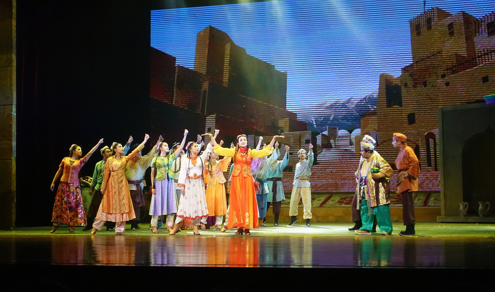 《阿曼尼沙罕传奇》音乐剧在我校大礼堂上演