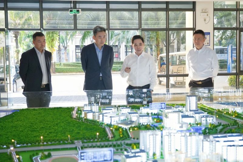 初北平校长率队调研海南热带海洋学院