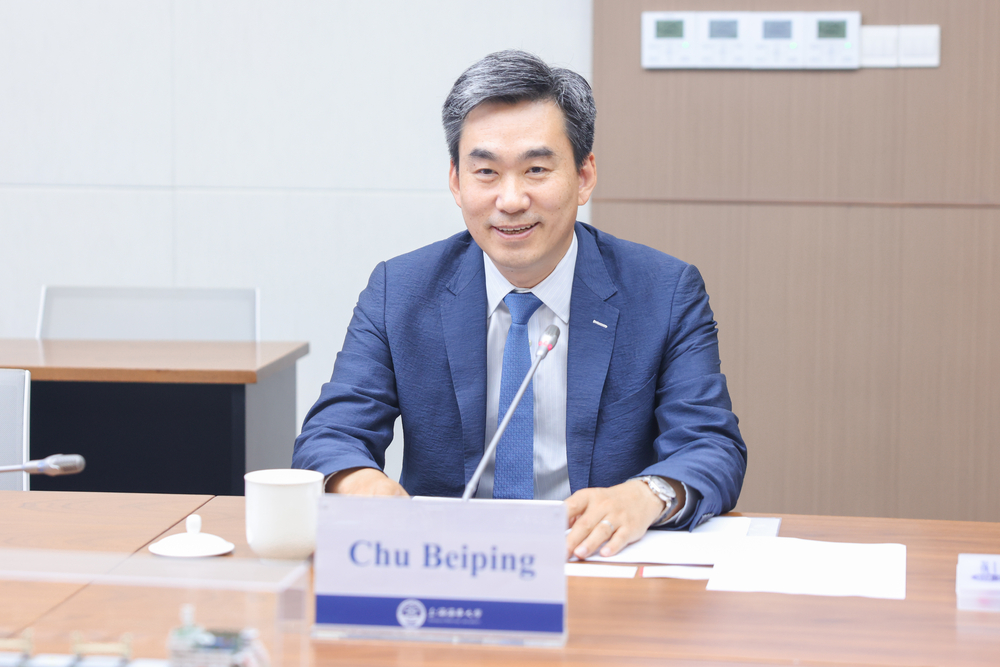 美国圣马丁大学副校长兼教务长谭雅•史密斯•布莱斯一行来校访问