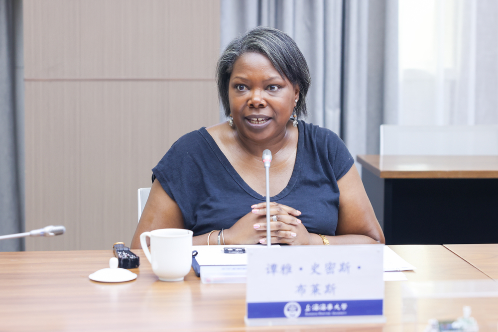 谭雅·史密斯·布莱斯副校长致辞