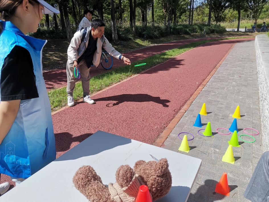 “雕塑园寻宝打卡”活动现场