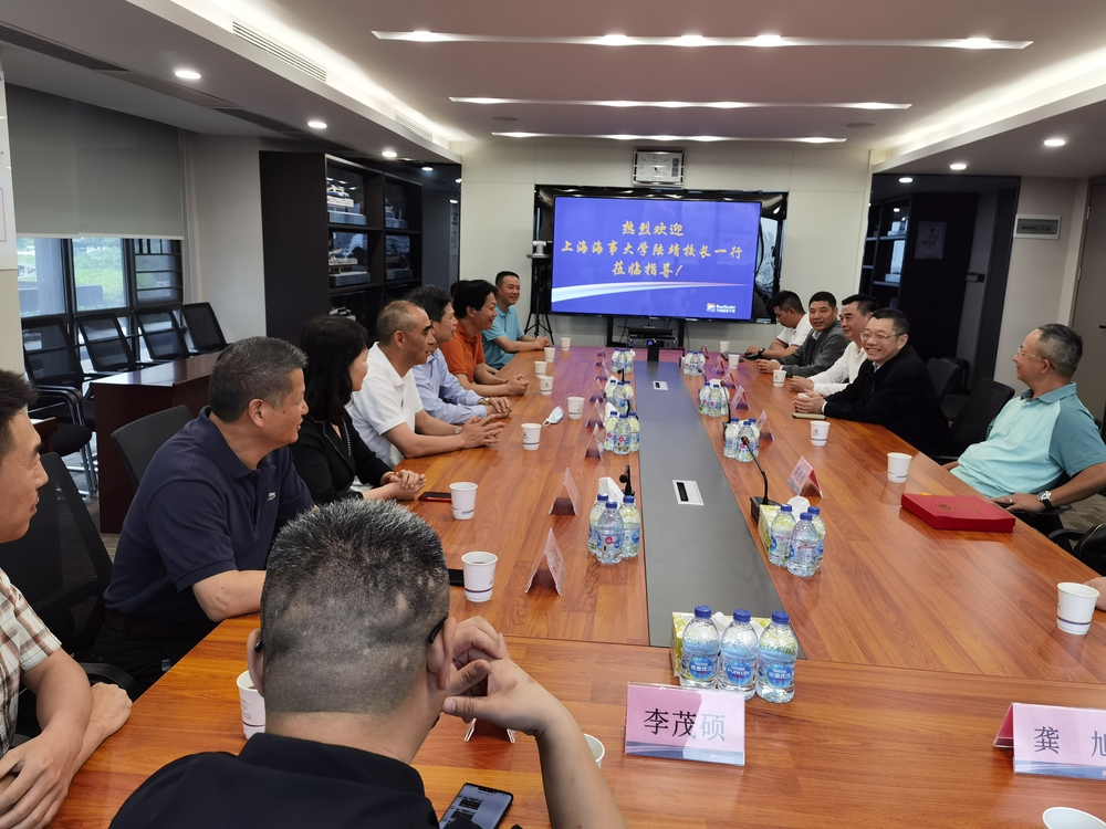  陆靖校长一行走访珠海九洲蓝色干线投资控股有限公司