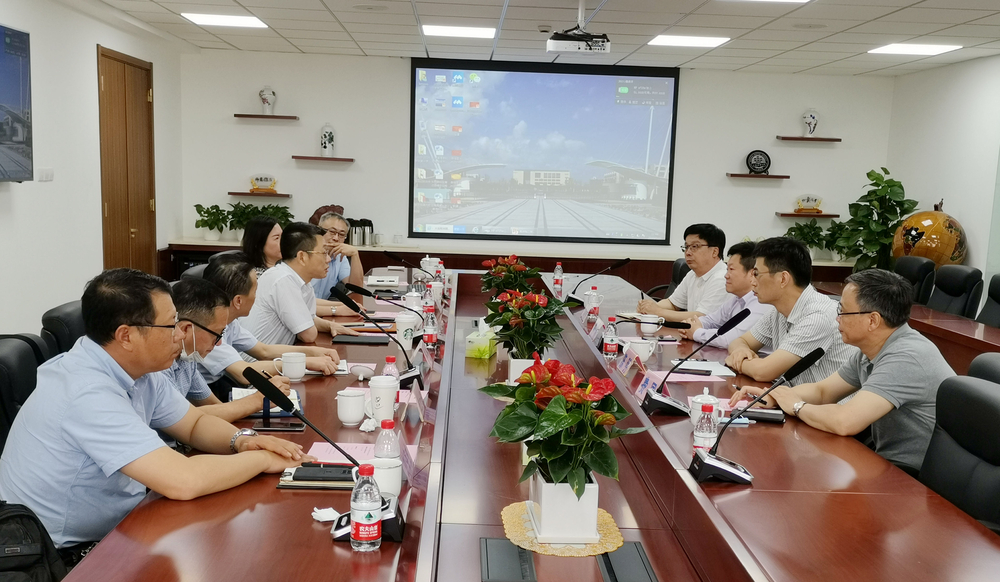 上海市科委副主任干频一行来校调研