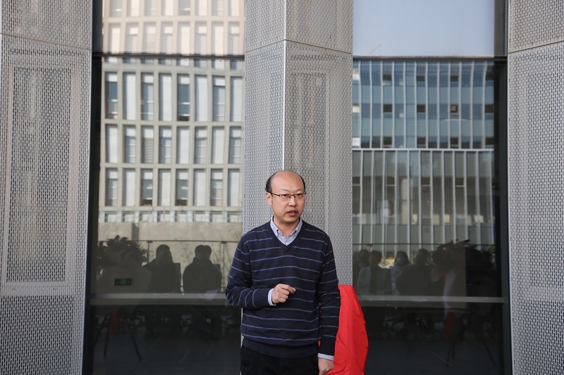 “企业家辅导员”俞鸿斌发言