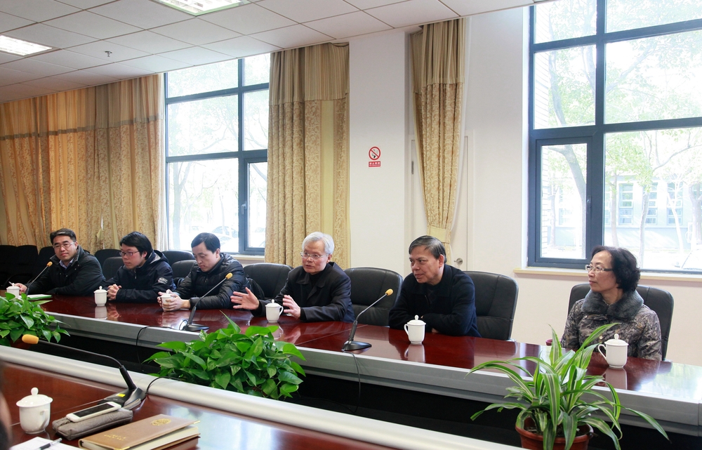 上海市文明单位创建终期考评组来我校检查指导工作