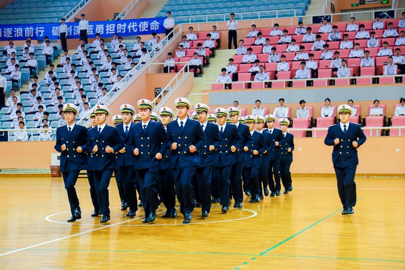 上海海事大学举办2026年学生准军事化管理成果汇报展示活动