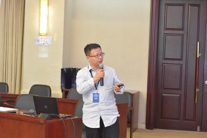 刘高峰研究员作专题报告 