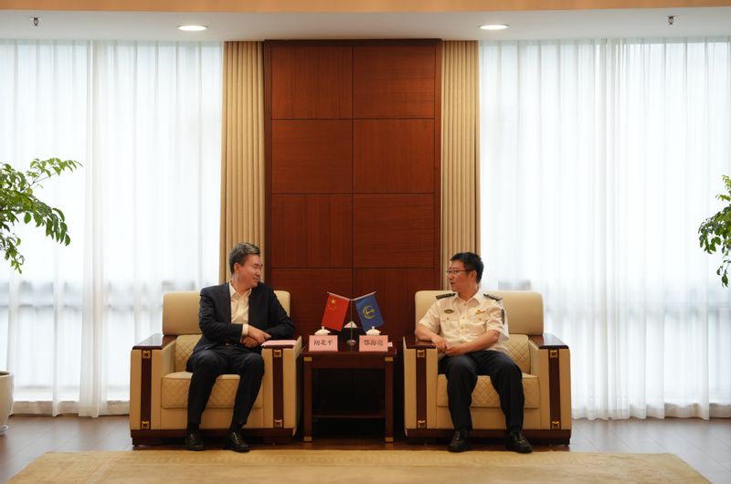 初北平校长一行走访浙江海事局