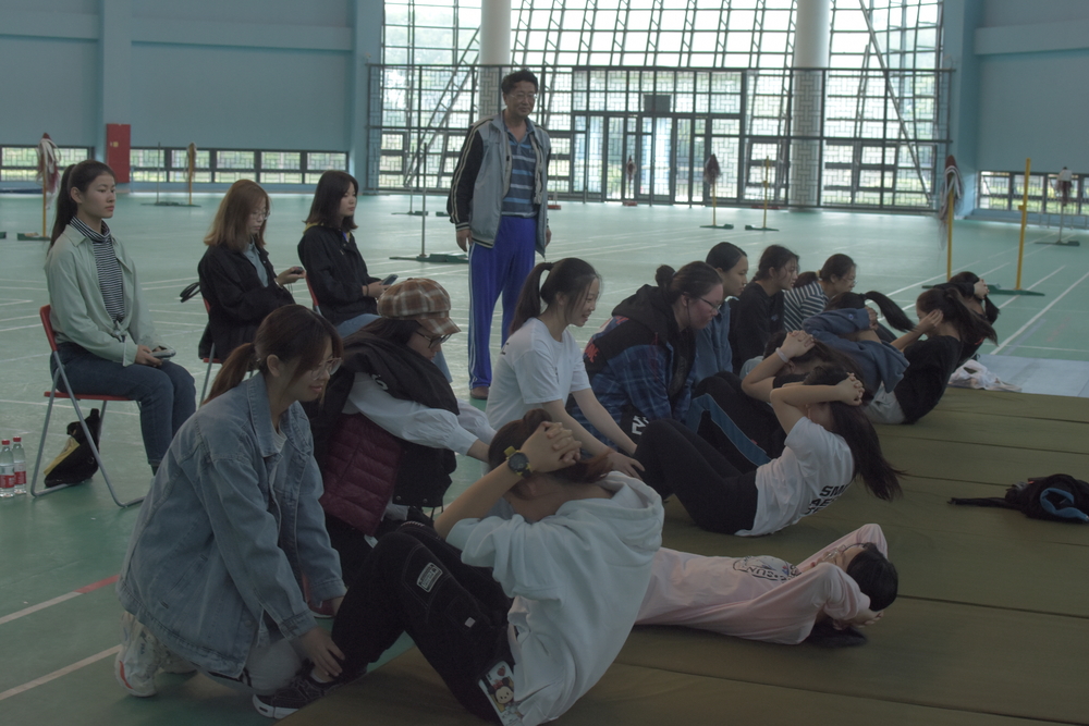 志愿者及老师认真负责