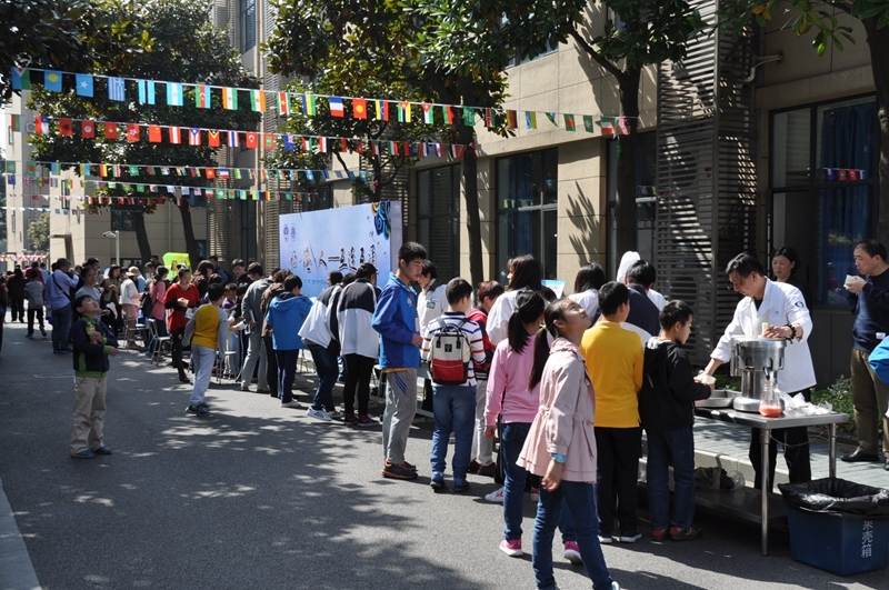 学生职业体验暨校园开放日现场