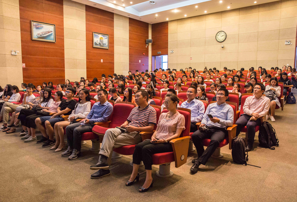 “忠信•海大”校友大讲堂