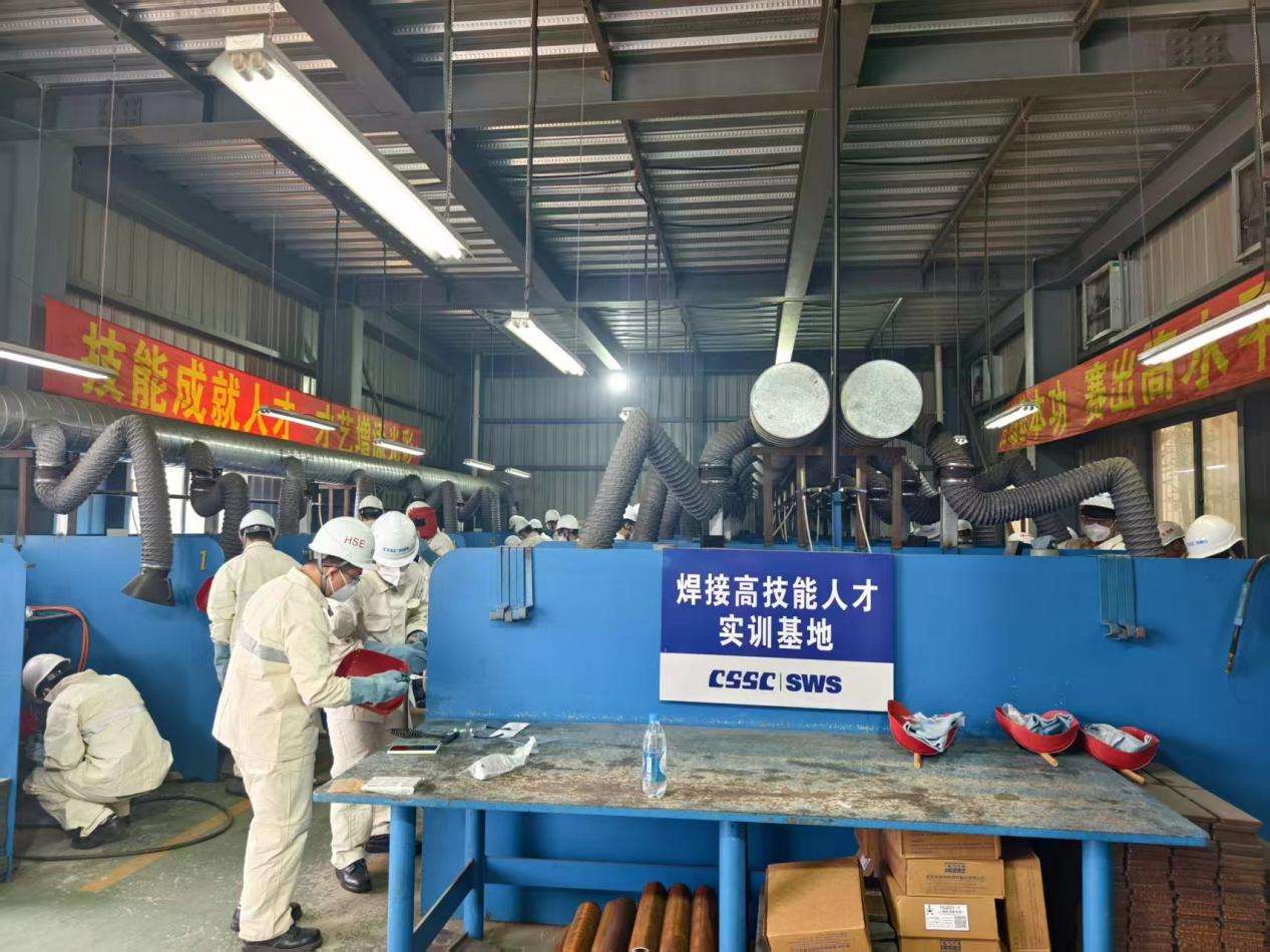 5f1742d23e2e47abe201fe75fa917089