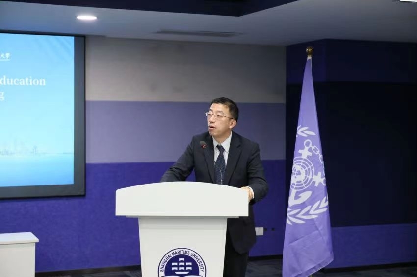 施欣副校长主持