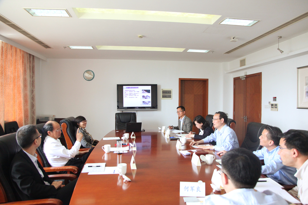 中国外运长航集团有限公司总经理、党委书记宋德星一行来校访问