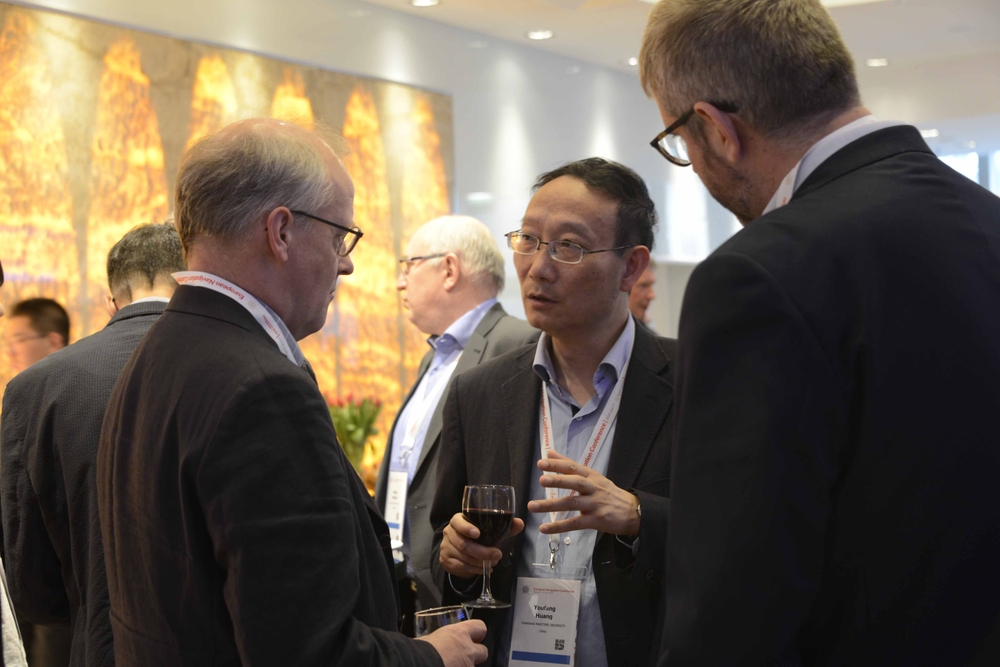 黄有方校长出席2019年国际航联主席团会议和欧洲航海年会