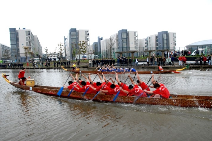 向前！向前！向前！