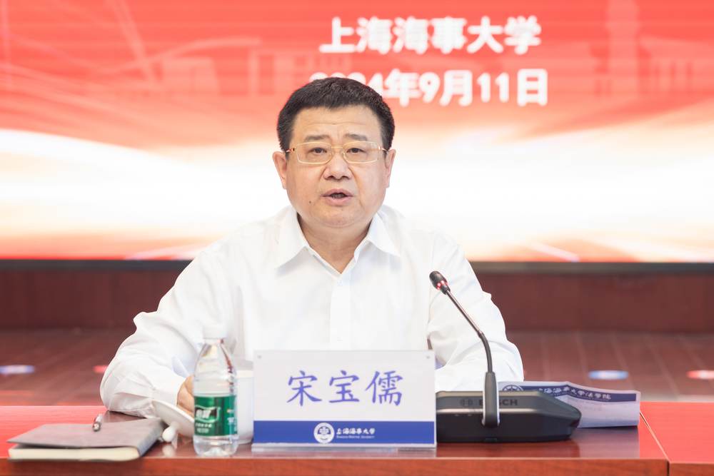 学校举行庆祝教师节座谈会暨从教三十年教师颁证仪式