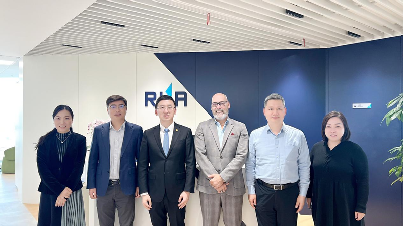 副校长殷明一行拜访意大利船级社亚太区总部