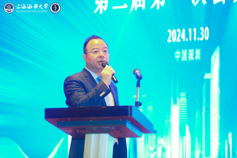 魏万城常务副会长作报告