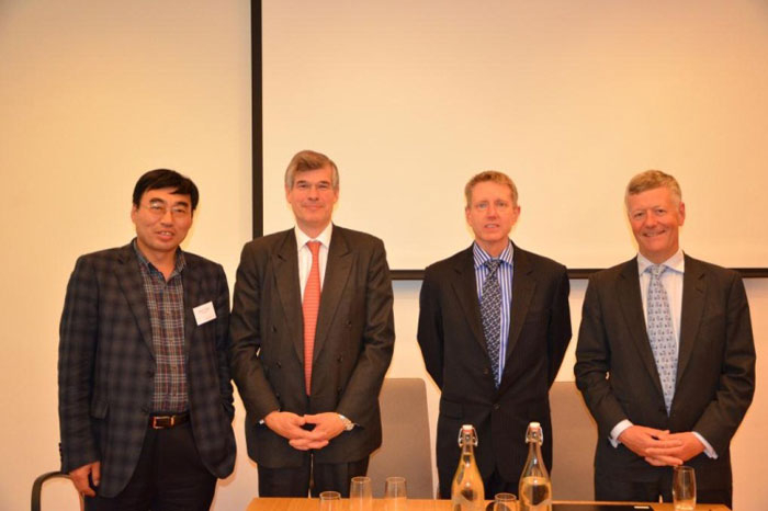 英国校友会举办航运专题演讲会