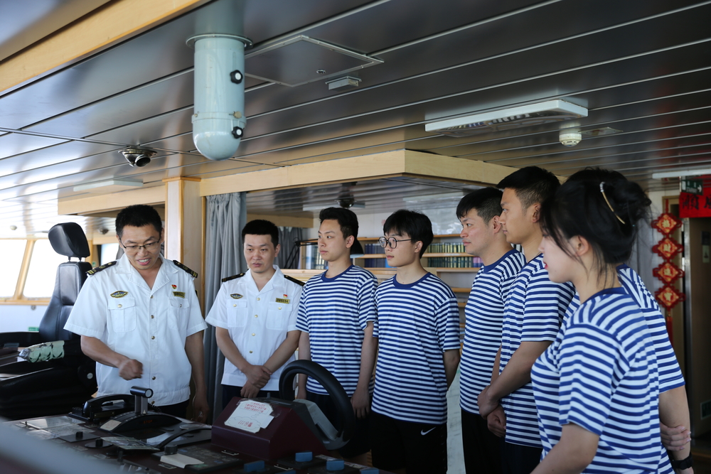 海事执法人员科普船舶安全知识