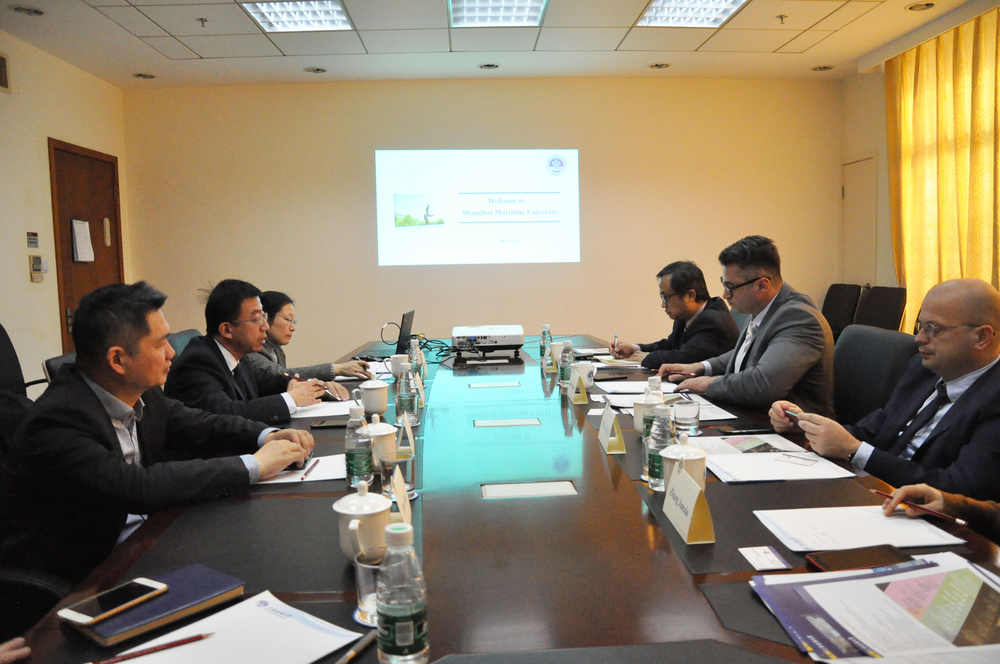 黑山共和国黑中友协主席一行来访上海海事大学