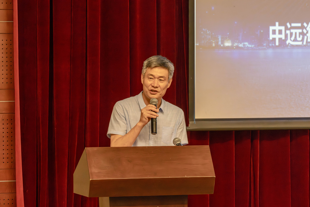 中远海运船员管理有限公司副总经理孙衍刚先生致辞