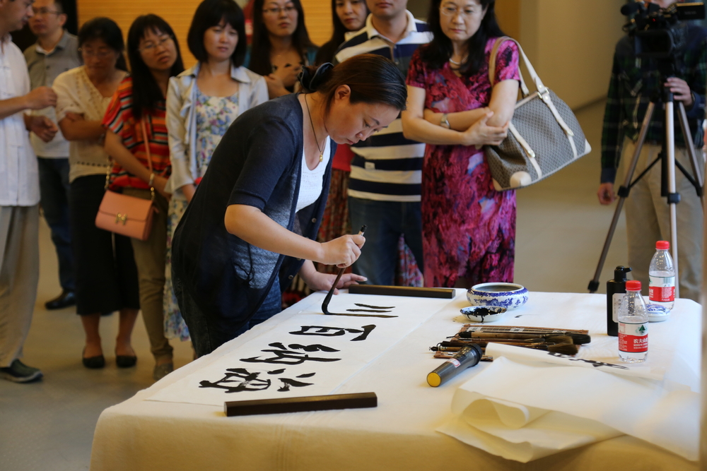 庄佳芳老师现场献艺