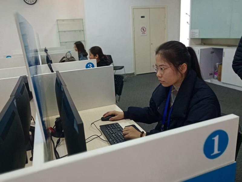 王慧文同学在“十一进五”选拔赛中