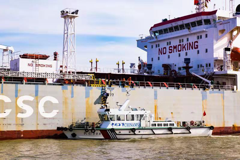 引航员现场交接