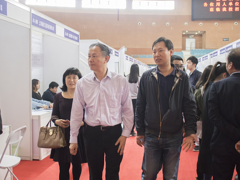 上海海事大学春季招聘会暨浦东新区第十届“人才服务进校园”活动举行